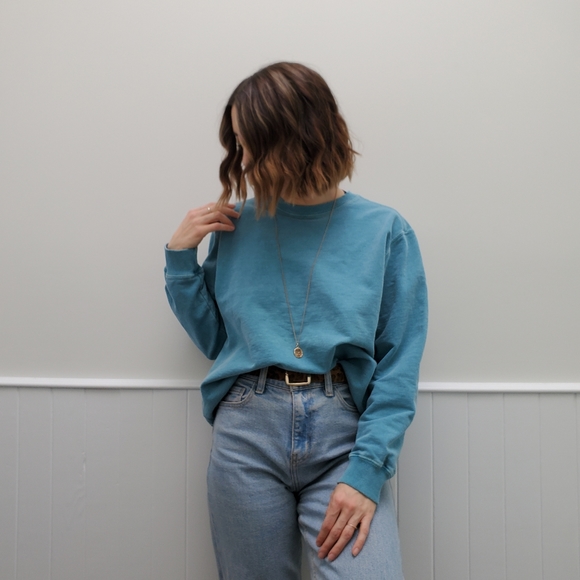 VINTAGE Faded Teal Crewneck - Picture 2 of 5
